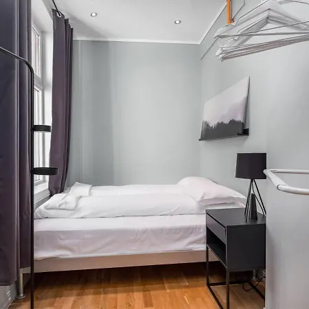 Large Flat With Balcony In Prime Location. Eg1